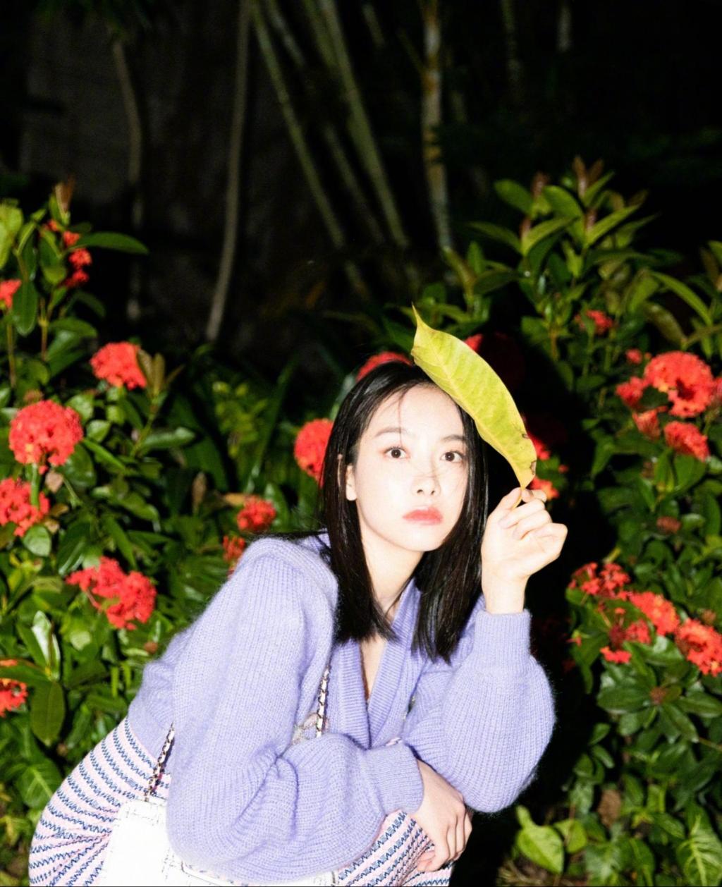 宋茜夏夜街拍姿势