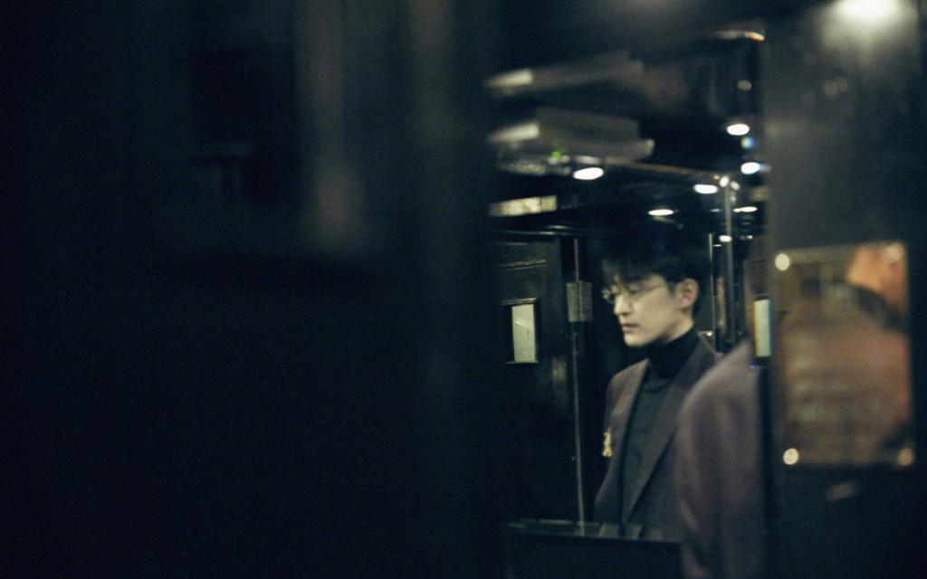 张翰全新冬日复古时尚写真