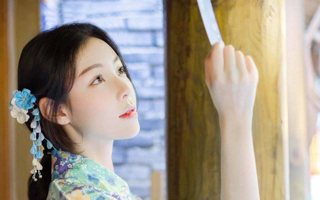 甜美日系美女清纯写真