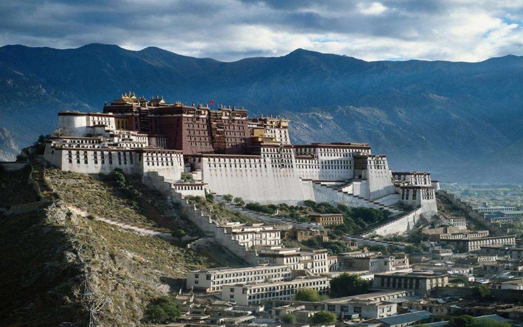 遇见唯美的布达拉宫