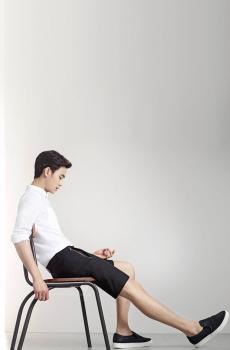 韩国长腿欧巴金秀贤