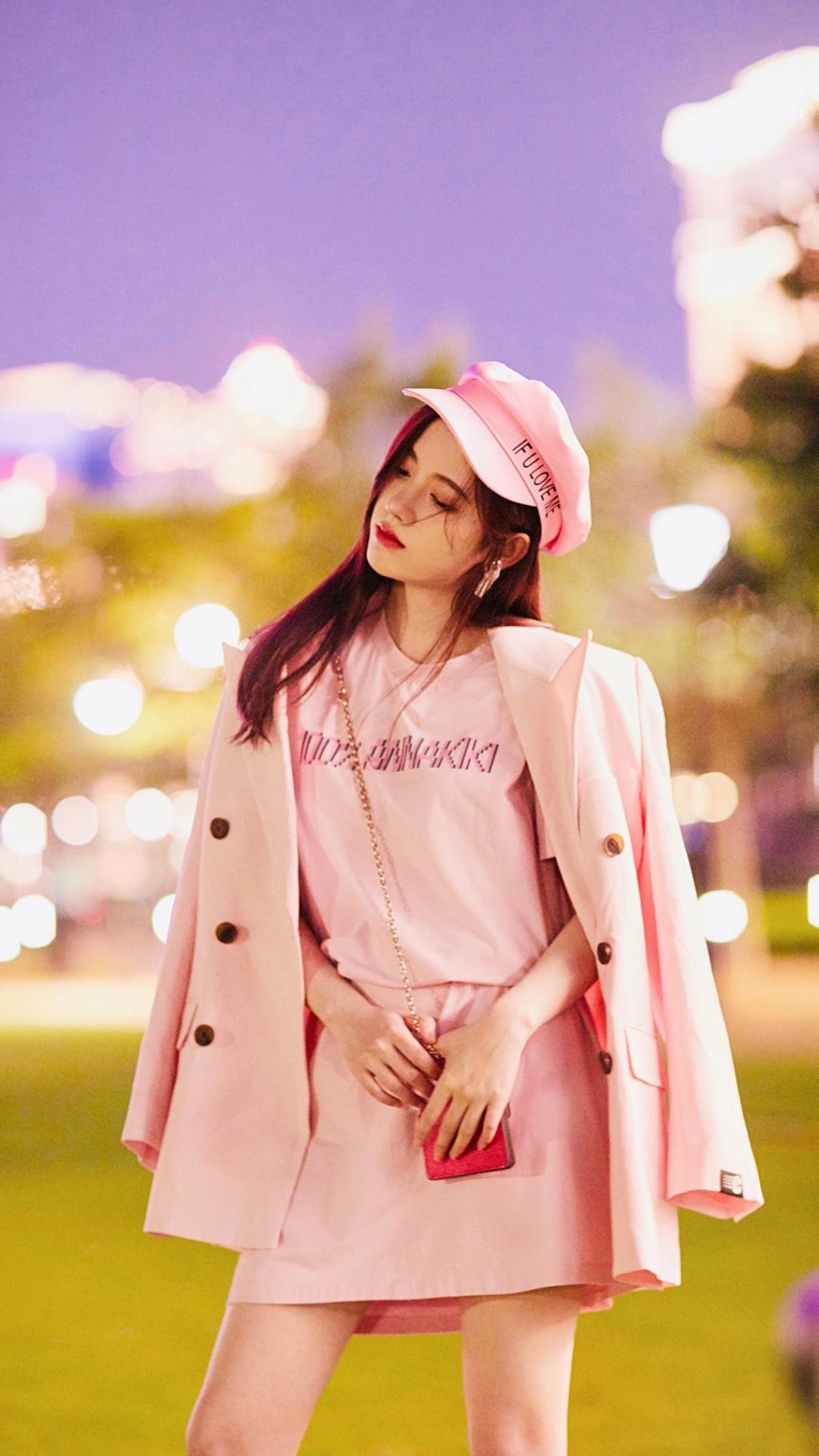 鞠婧祎甜美写真