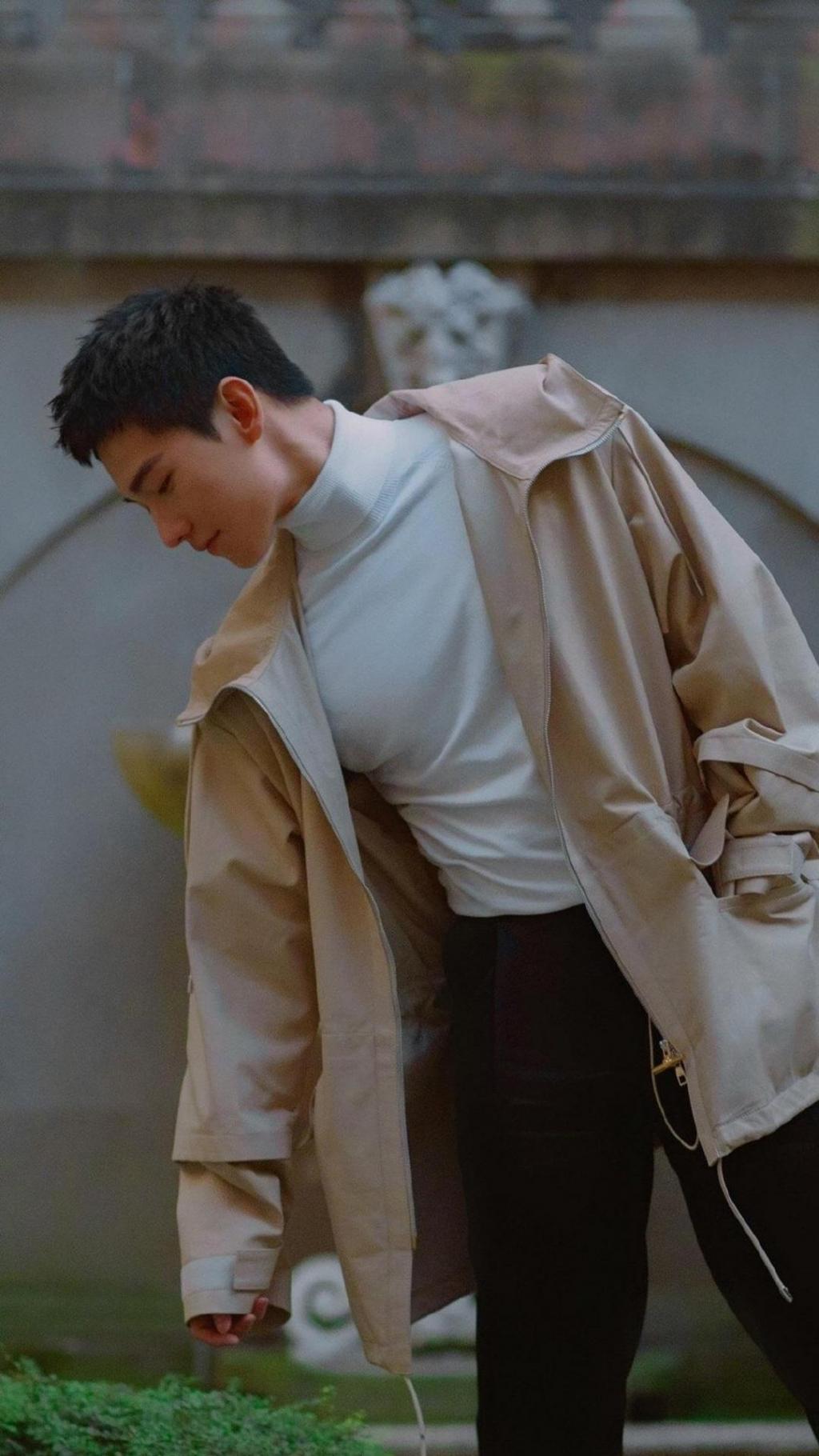 邻家学长杨洋户外小清新写真