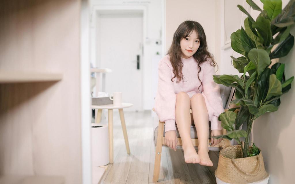 白嫩元气甜美少女私房青春写真