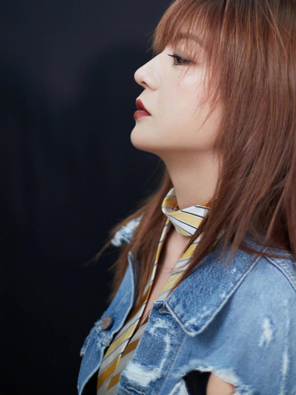 赵薇最新造型焦糖奶茶妆