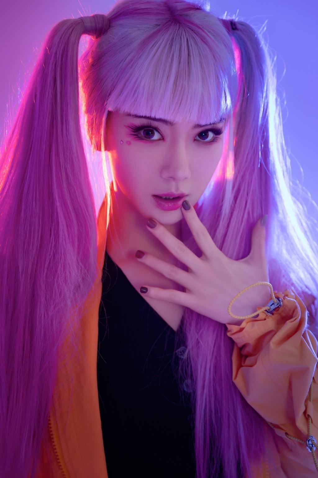 520活动女神戚薇cos孙尚香性感甜美写真