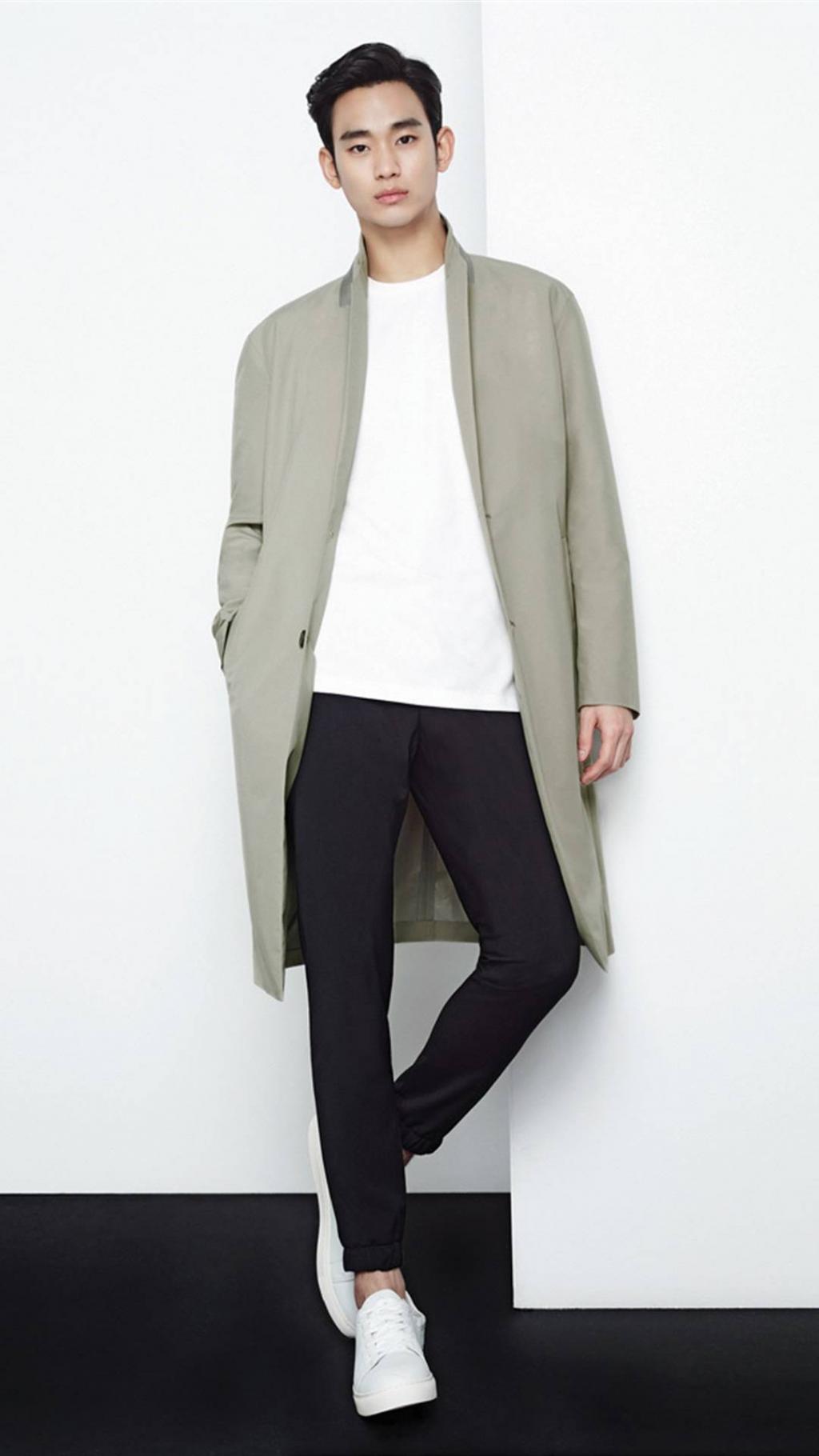 金秀贤初秋儒雅写真