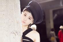 短发美女王子文时尚写真