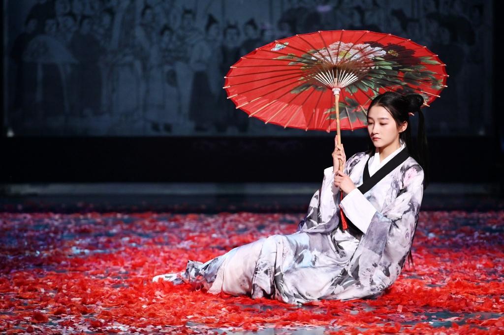 关晓彤古风汉服唯美意境剧照