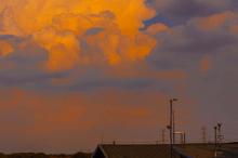 中秋节黄昏初降梦幻唯美自然风光