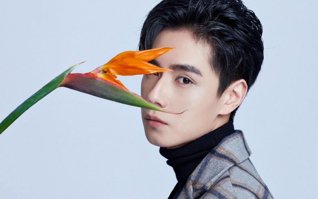 胡一天帅气小鲜肉时尚迷人写真