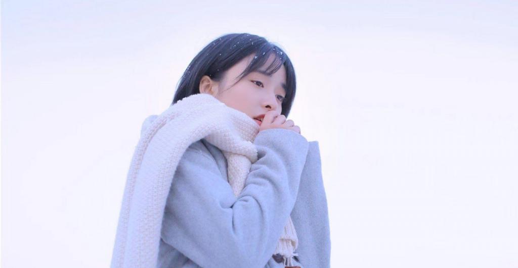 青春洋溢沈月甜美写真