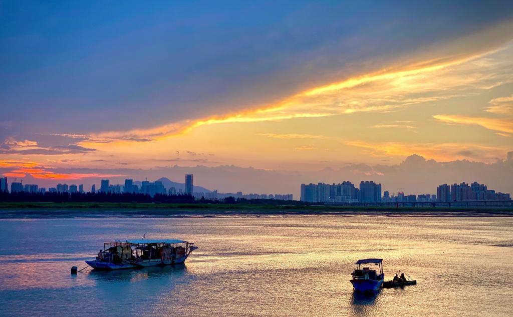 优美迷人的晚霞风光美景