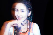 绚丽梦幻娄艺潇魅力写真