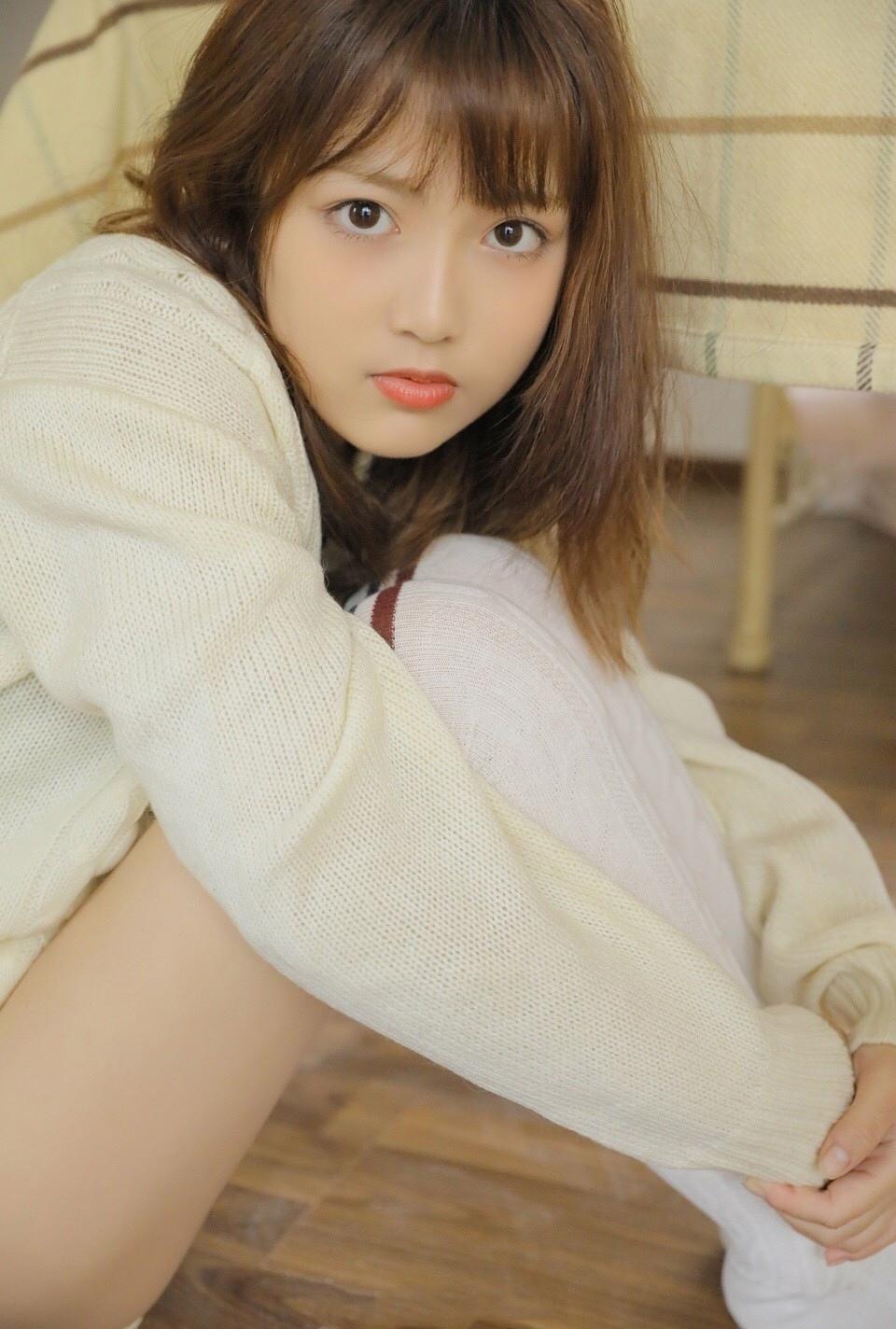 温婉文艺美女私房写真