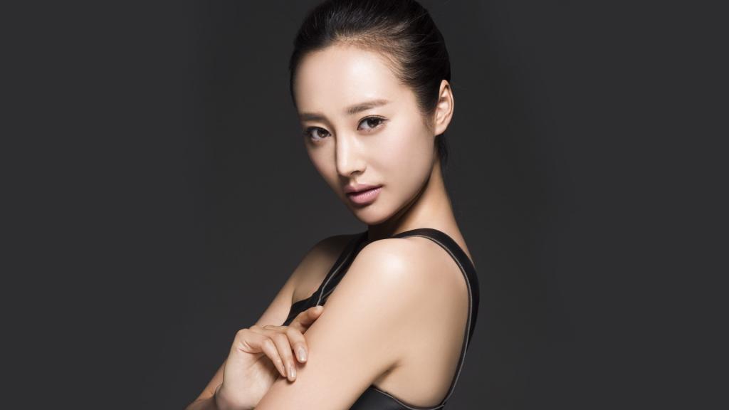 女明星李纯写真