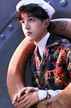 今日份大男孩刘昊然时尚写真