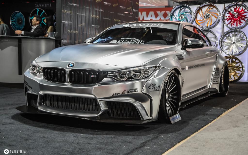 宝马M4银色改装跑车