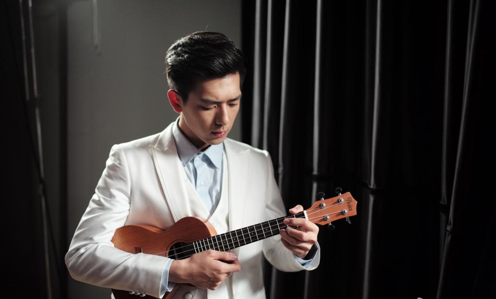 时尚型男李现写真