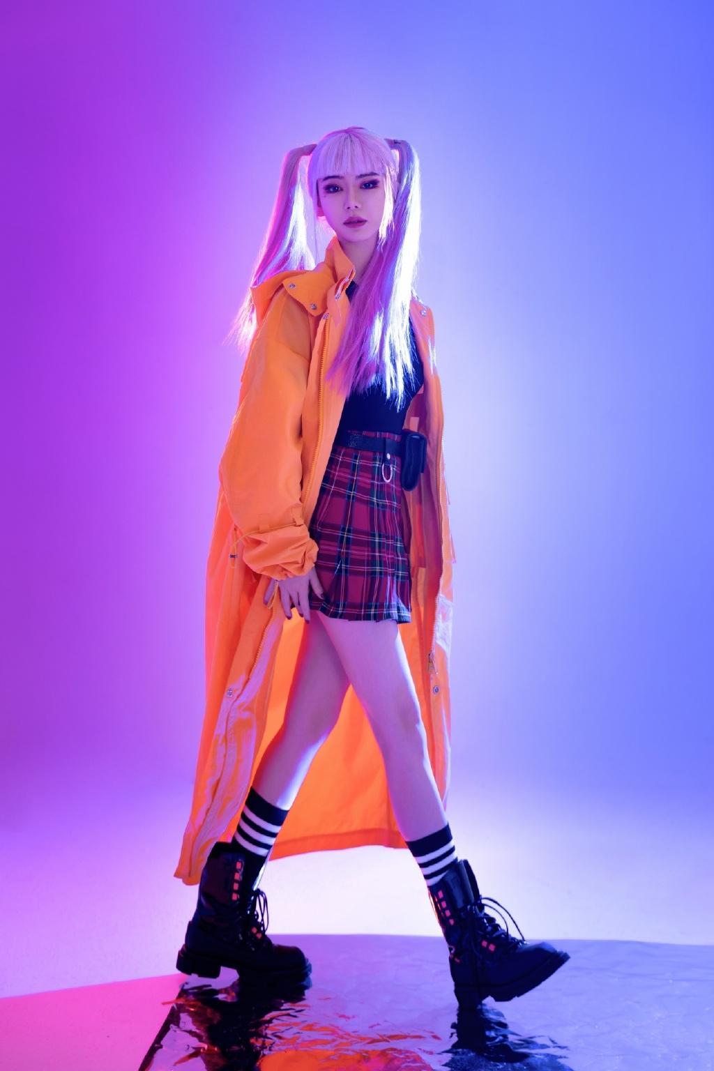 520活动女神戚薇cos孙尚香性感甜美写真