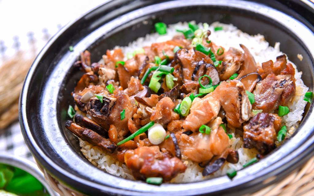 粤菜系煲仔饭