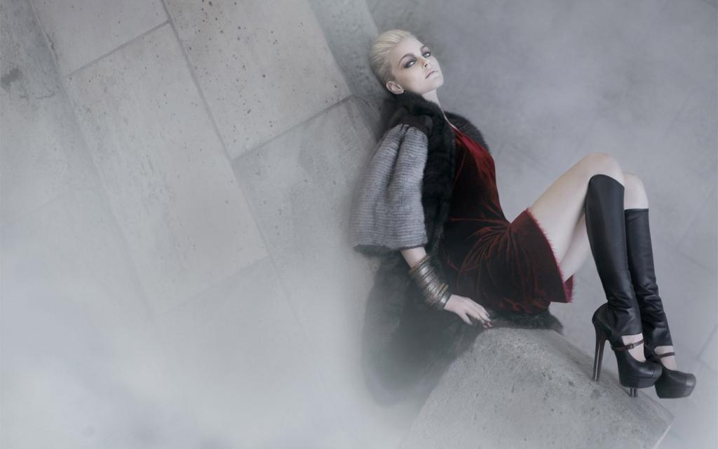 意大利奢侈品牌芬迪FENDI