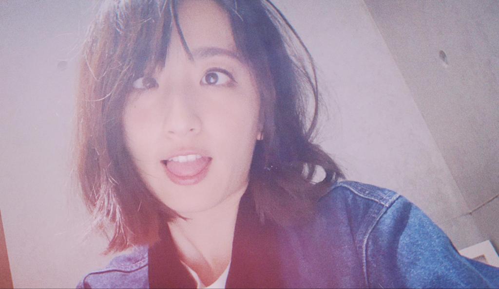 “小桂纶镁”柯佳嬿自拍九宫格