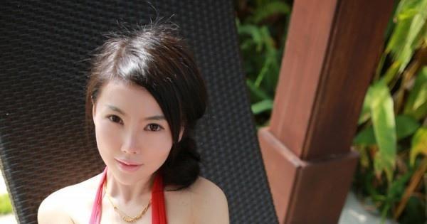 钢管舞高手潘娇娇完美曲线写真