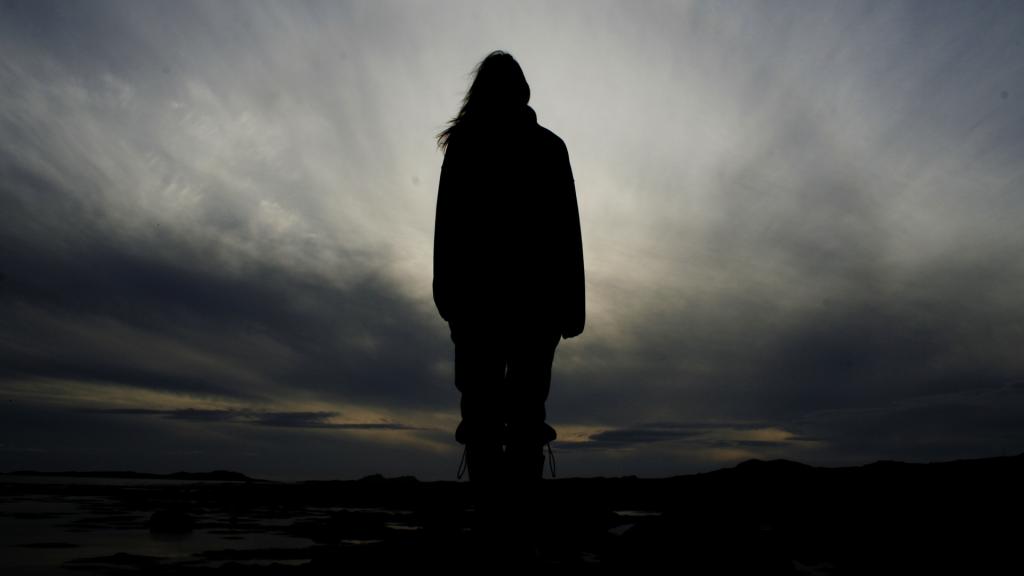 内心孤独黑暗的图片