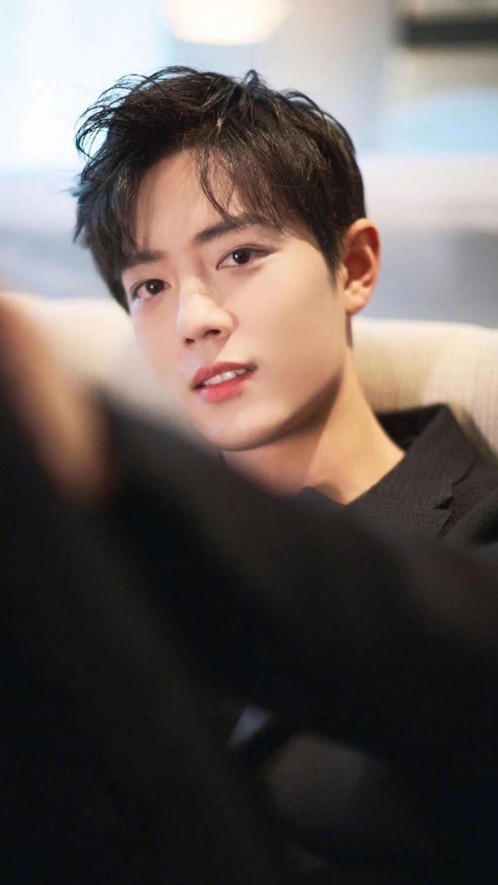 青春洋溢少年肖战帅气写真