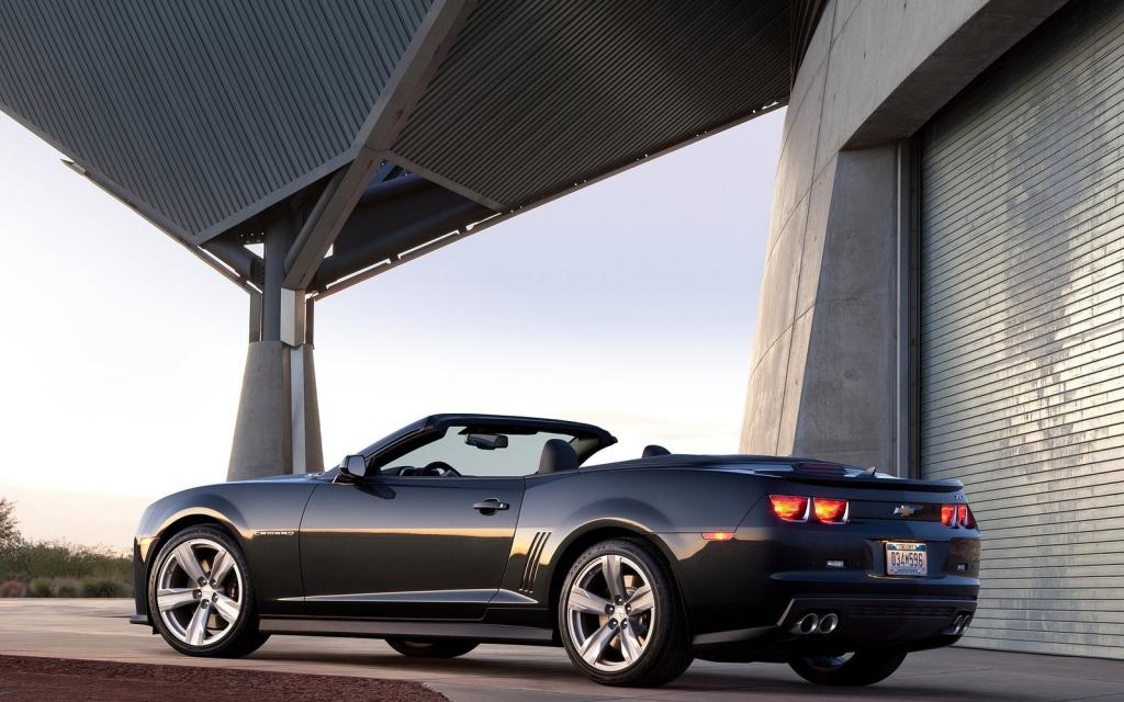 雪佛兰2012款科迈罗ZL1汽车