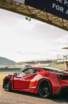 炫酷跑车法拉利488GTB-5