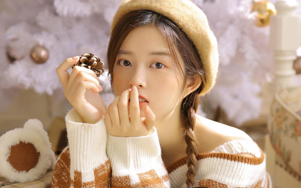 卡哇伊美女棕色头发元气天真私房诱人写真