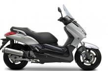 雅马哈125摩托车
