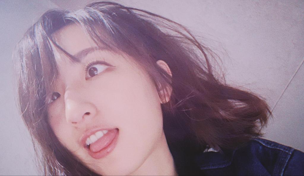 “小桂纶镁”柯佳嬿自拍九宫格