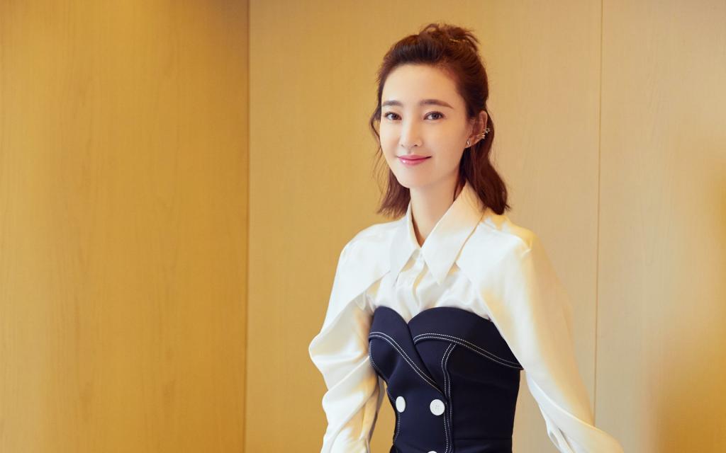 素颜女神王丽坤时尚写真