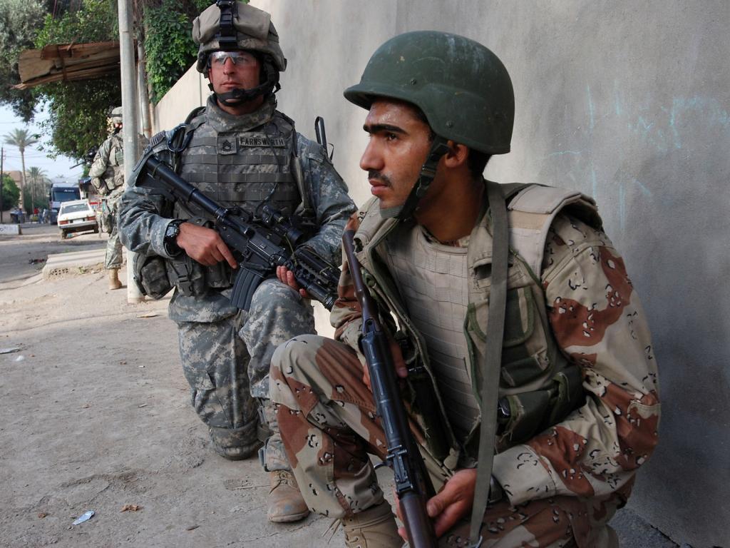 伺机而动的战区士兵