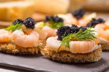 美味虾球鱼子酱图片