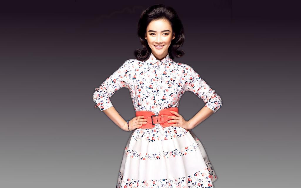 首页 电脑壁纸 中央校花王希维