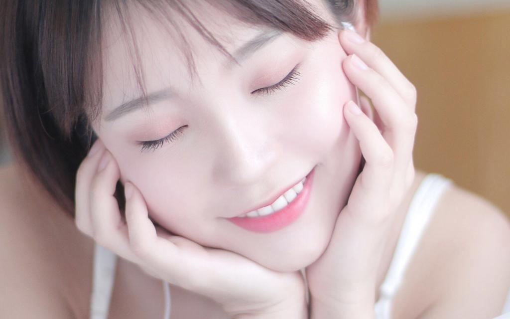 居家美女性感私房写真