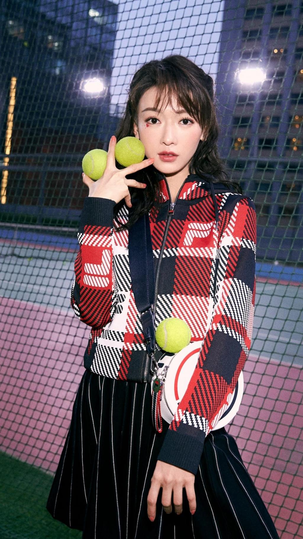 吴瑾言清纯甜美户外写真