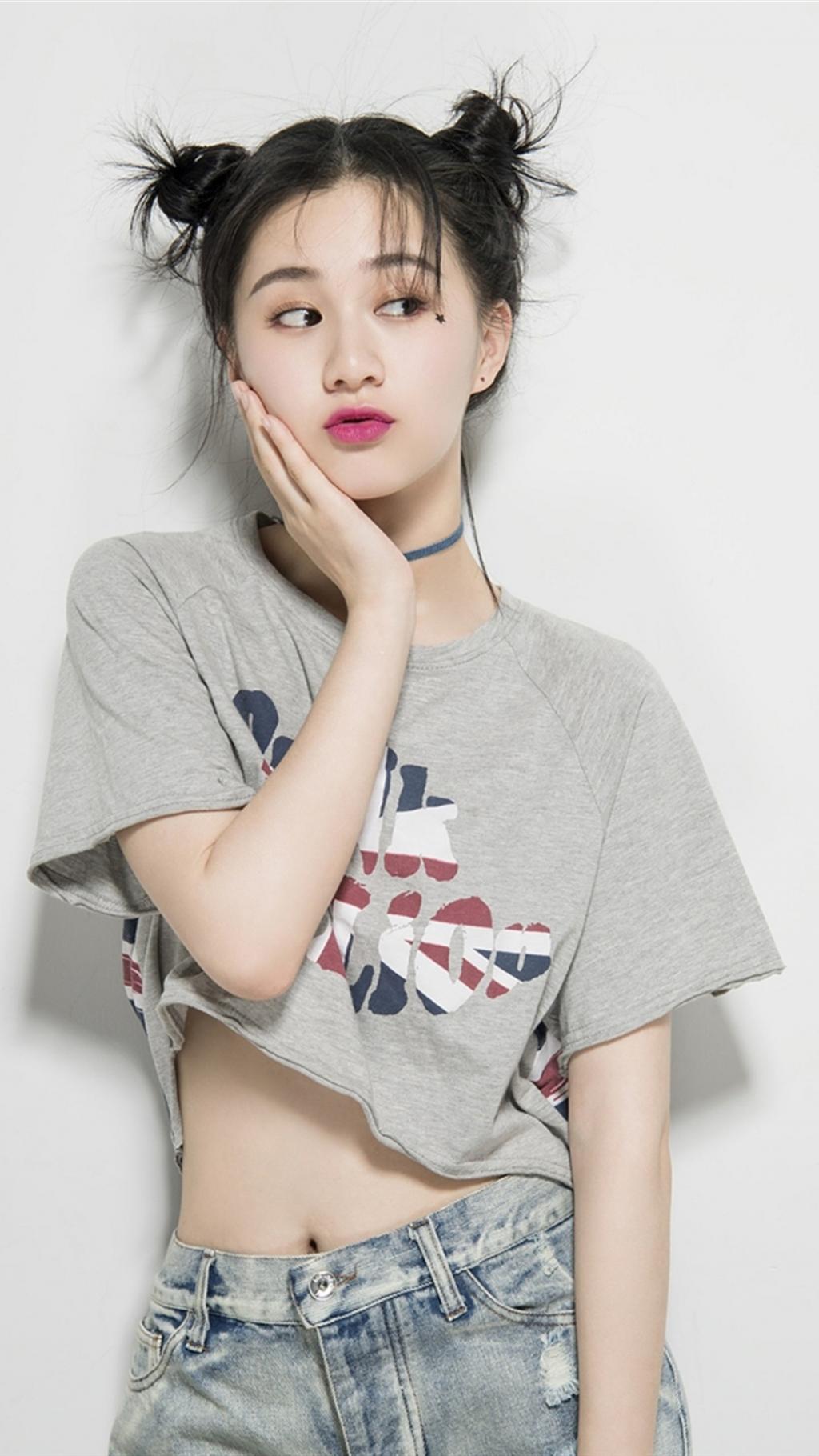 刘颖伦青春洋溢写真