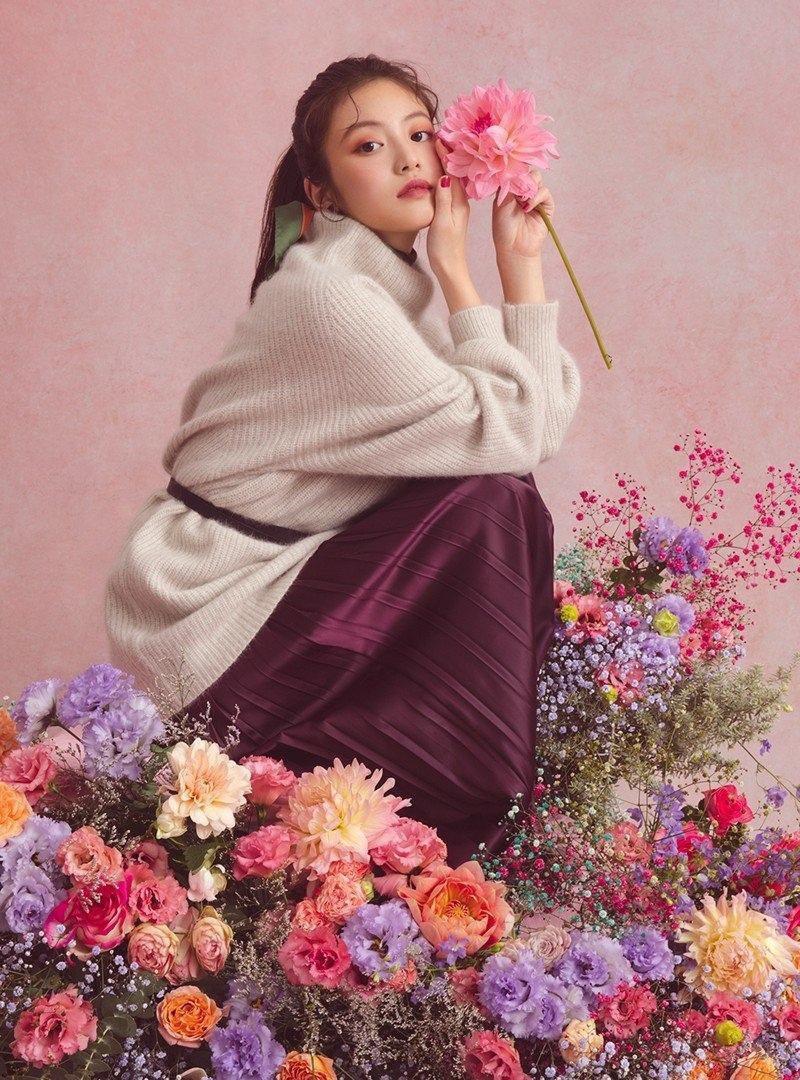 今田美樱日系秋冬穿搭甜美写真