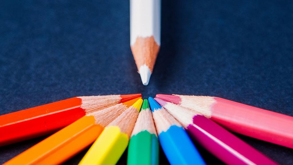 彩色铅笔主题创意设计