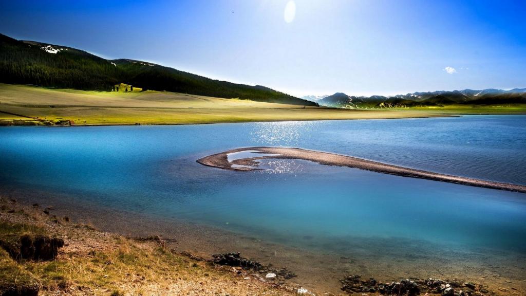 新疆赛里木湖自然风光