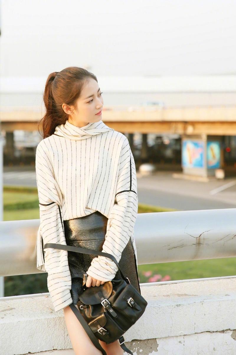 陈钰琪大长腿养眼街拍