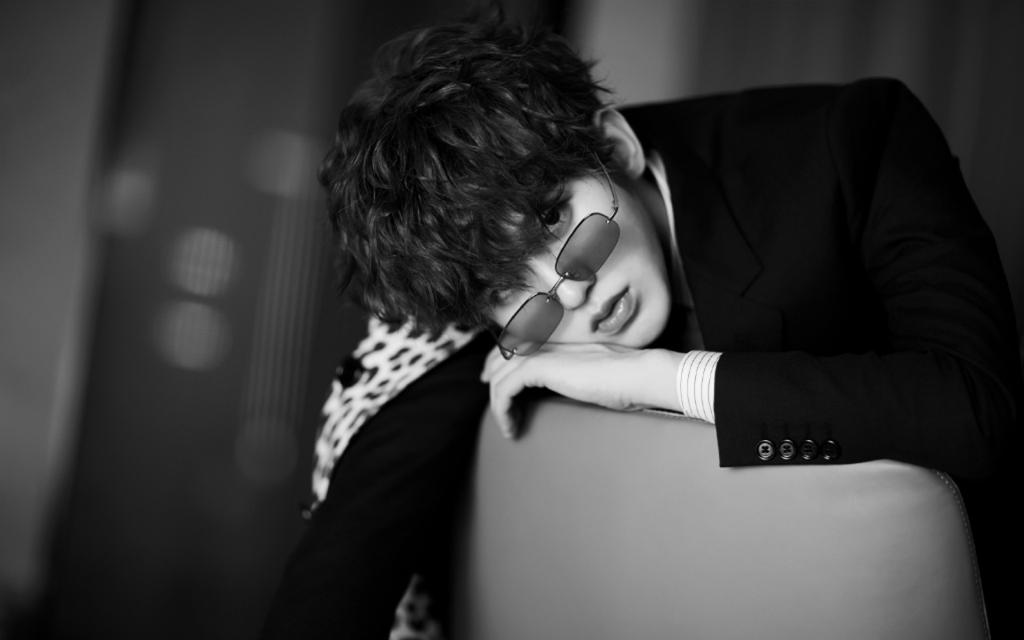 超级酷炫的蔡徐坤