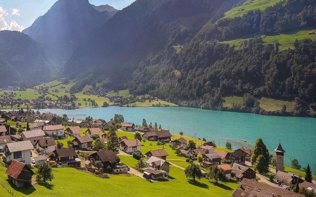 瑞士田园小镇唯美风景