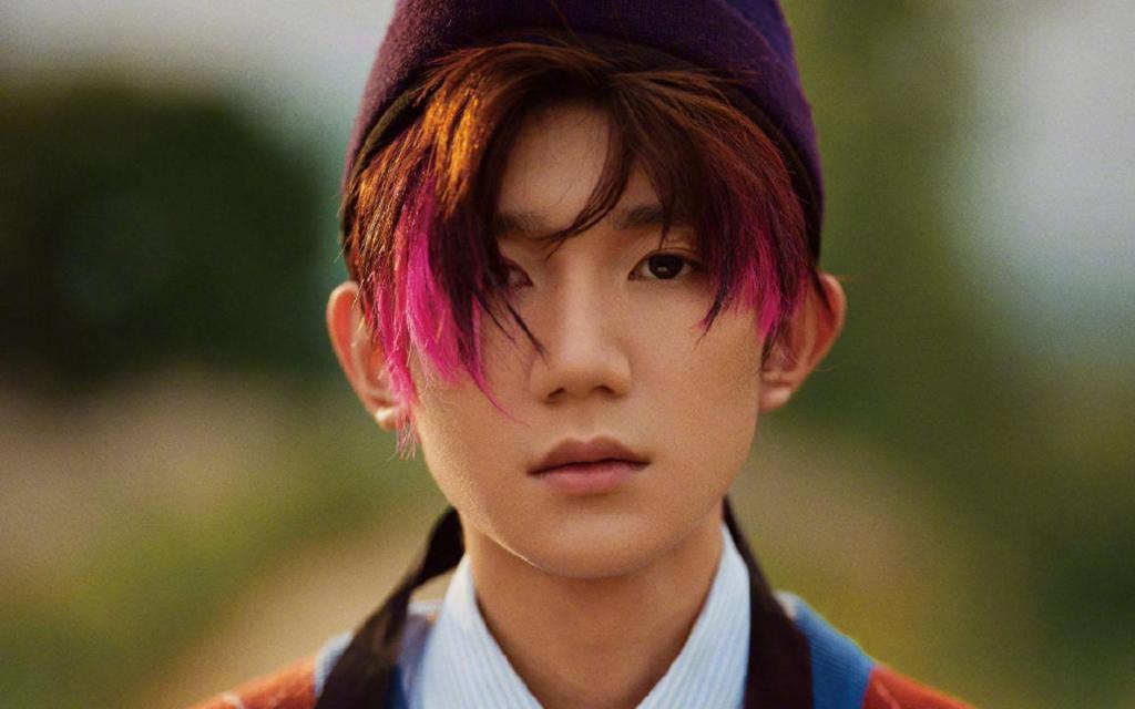 王源秋日森系时尚写真大片