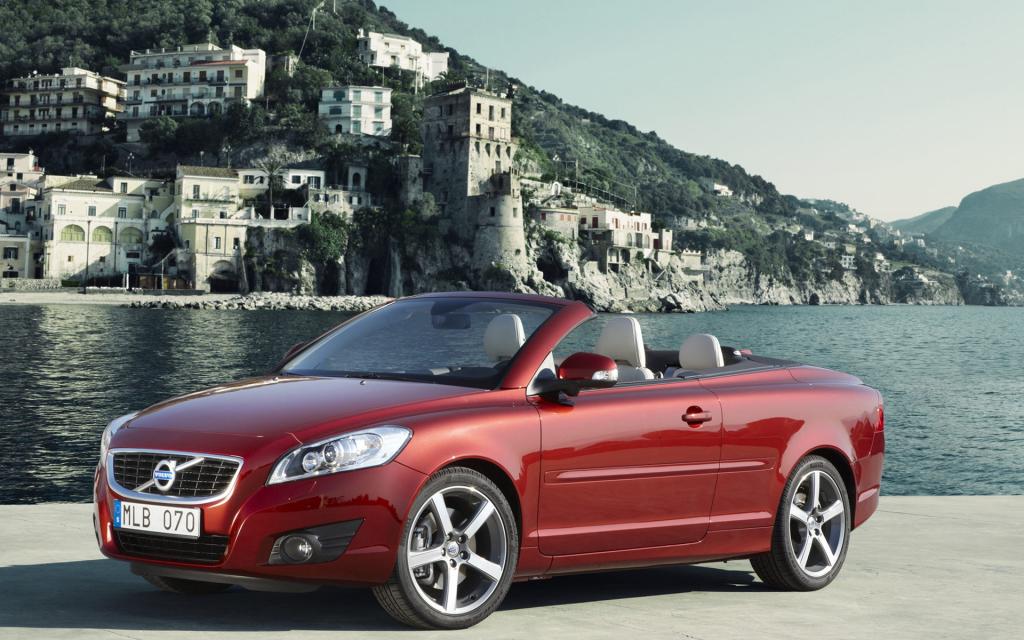 沃尔沃C70硬顶敞篷车